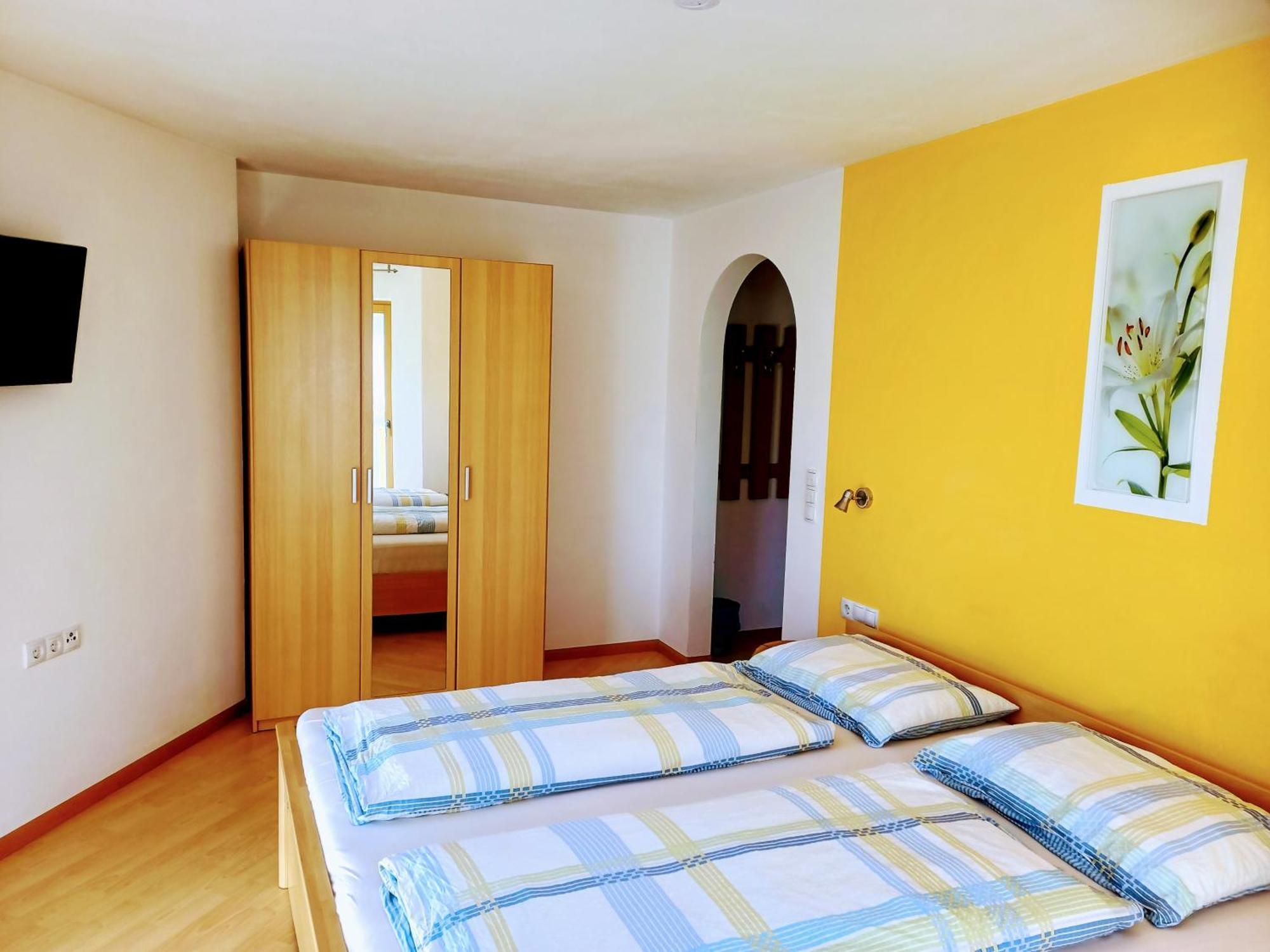 Agriturismo Ferienhof Gschloier (Adults Only) Лайон Номер фото